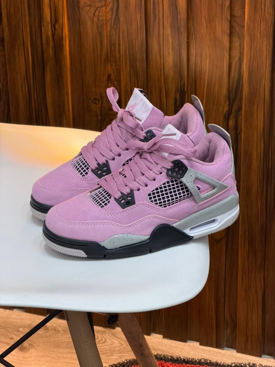 Jordan 4 Retro